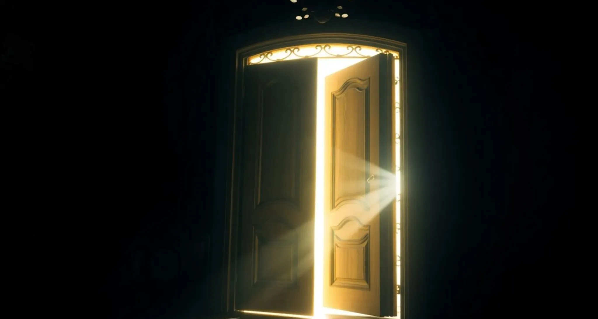Porta aberta com luz dourada brilhando